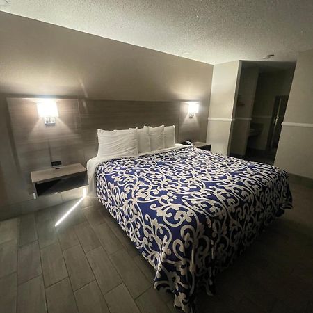 Simplestay Suites - Downtown San Bernardino Bagian luar foto