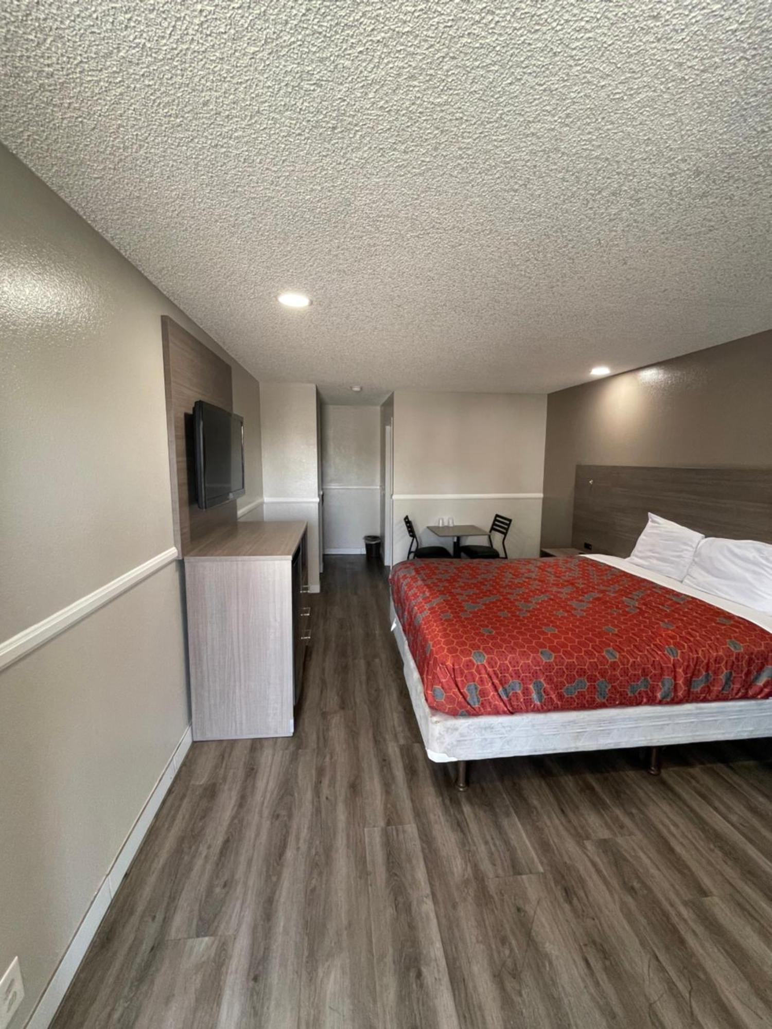 Simplestay Suites - Downtown San Bernardino Bagian luar foto